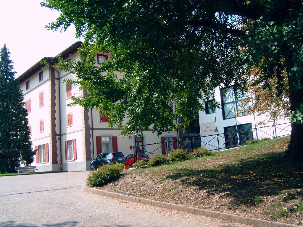 Hotel Villa Flora Roncegno Exterior foto